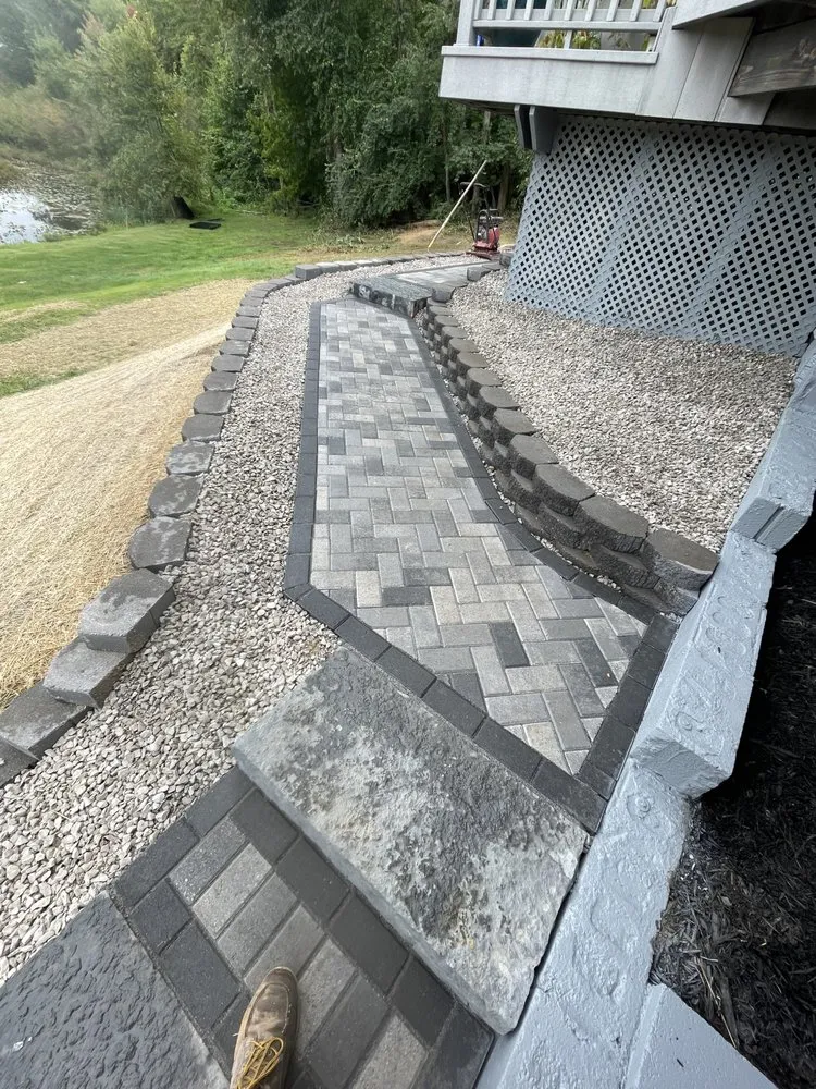 Reliable lawn care service for beautiful yards in Jackson, MI by Peterson’s Landscape Construction