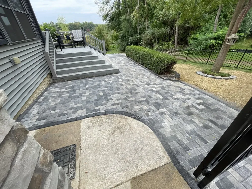 Reliable outdoor landscaping for beautiful yards across Jackson, MI - Peterson’s Landscape Construction