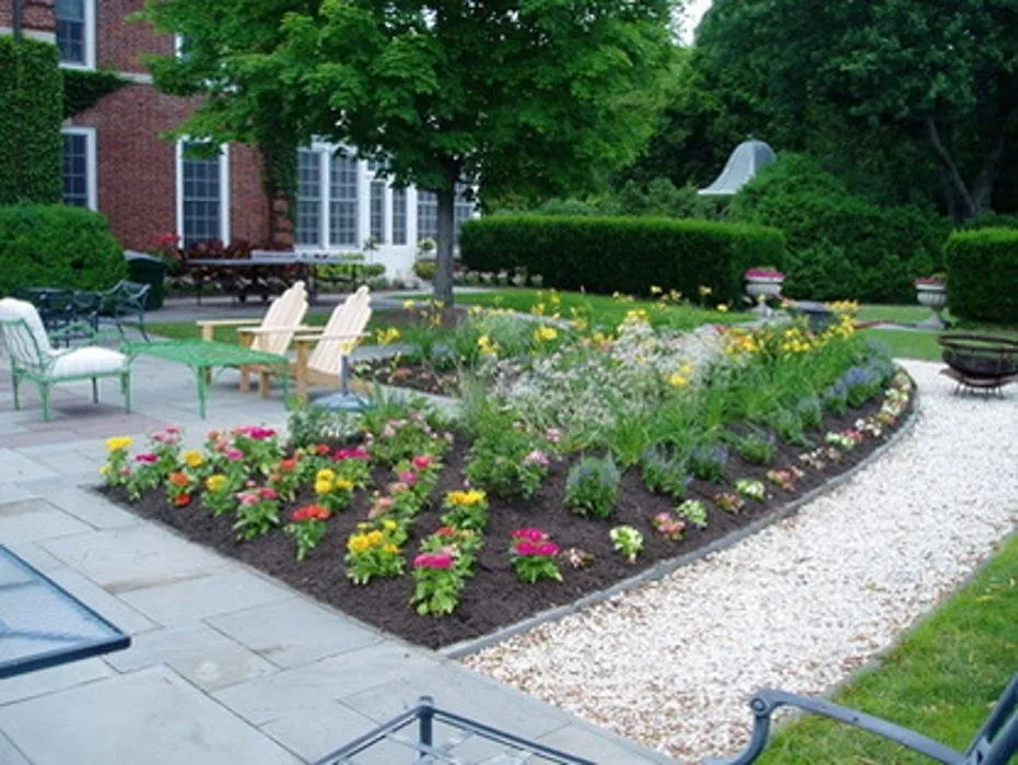Top-rated lawn care service experts serving Princeton, NJ - Peterson's Nursery