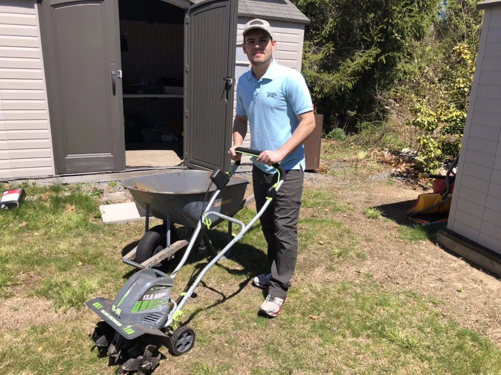 Custom outdoor landscaping experts serving Brockton, MA - Petes Garden Of Eden Landscape