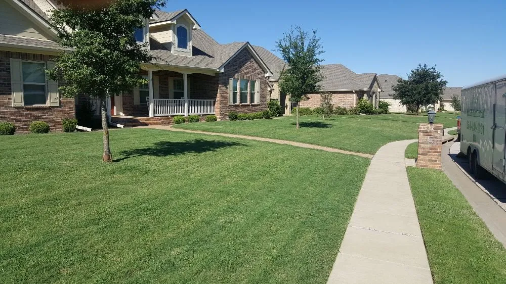 Top-rated landscape design for residential properties across Hewitt, TX - Pete's Lawn Service