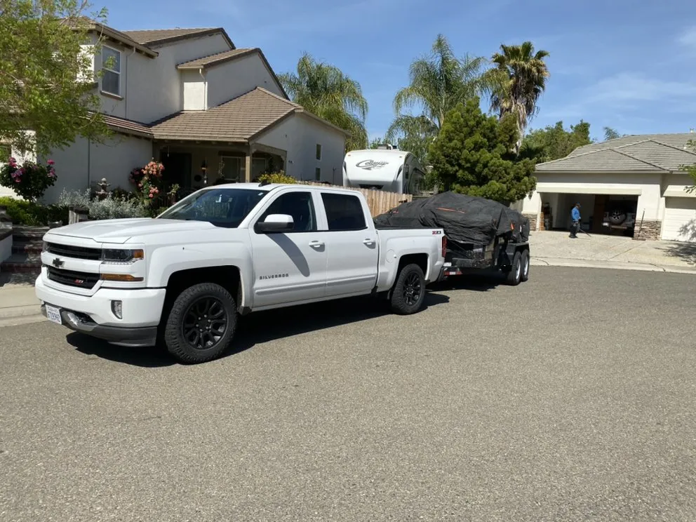 Local yard cleanup service experts serving Lodi, CA - Petey's Demo and Trash Disposal