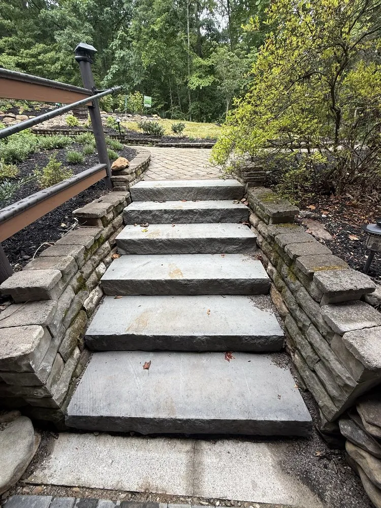 Professional landscape design in Knoxville, TN - Petey's Landscaping & Lawn