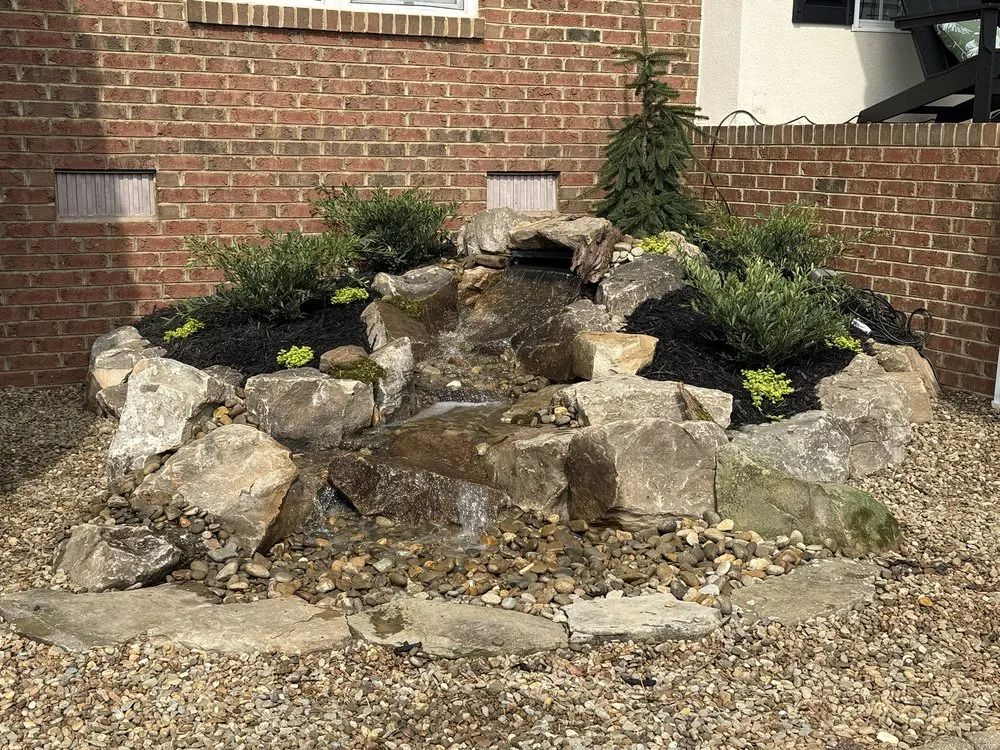 Professional landscaping services experts serving Knoxville, TN - Petey's Landscaping & Lawn