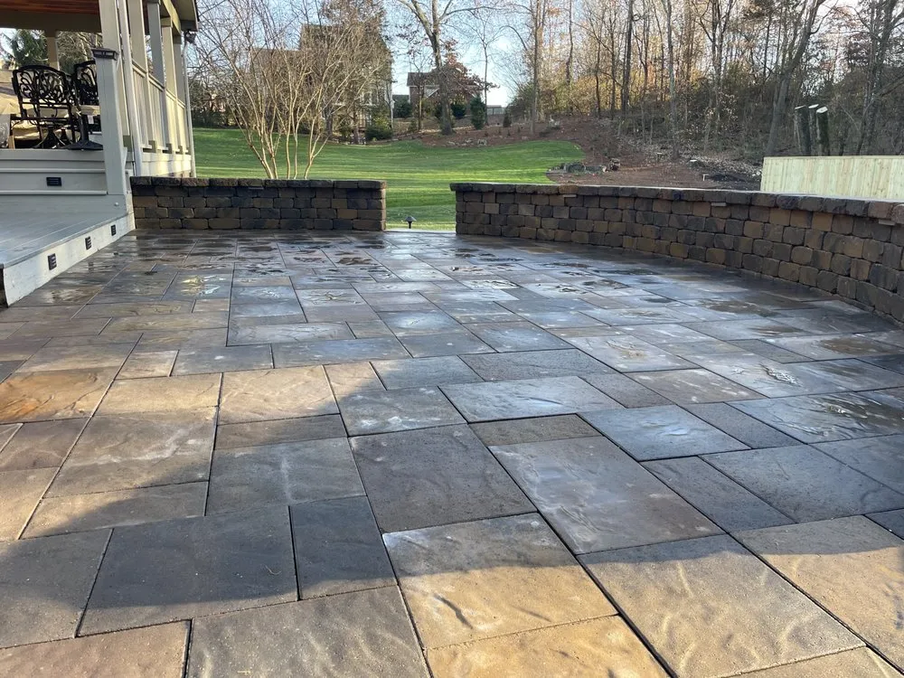 Custom yard cleanup service experts serving Knoxville, TN - Petey's Landscaping & Lawn