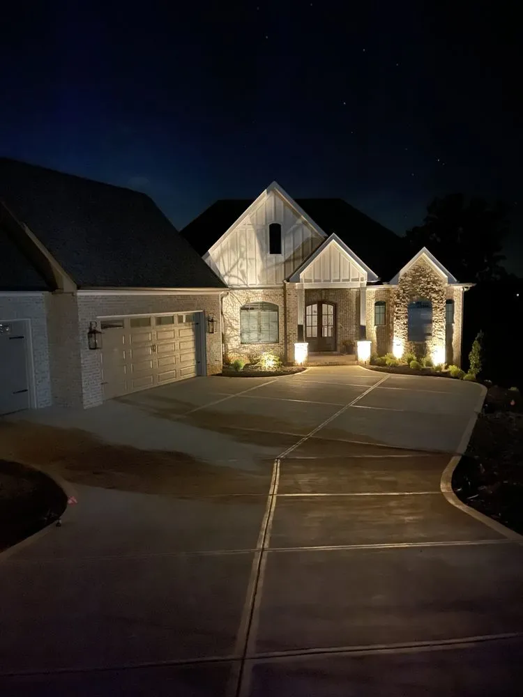 Affordable landscaping services in Knoxville, TN - Petey's Landscaping & Lawn