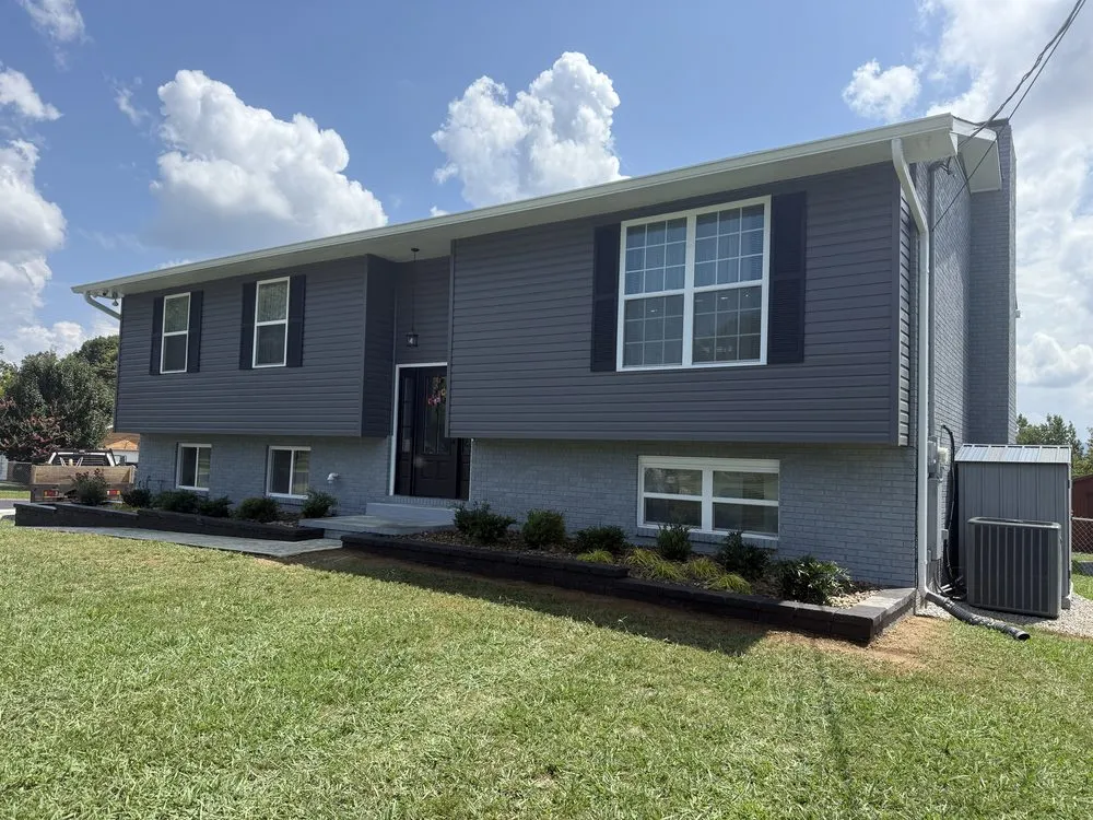 Expert residential landscaping for year-round maintenance in Knoxville, TN by Petey's Landscaping & Lawn