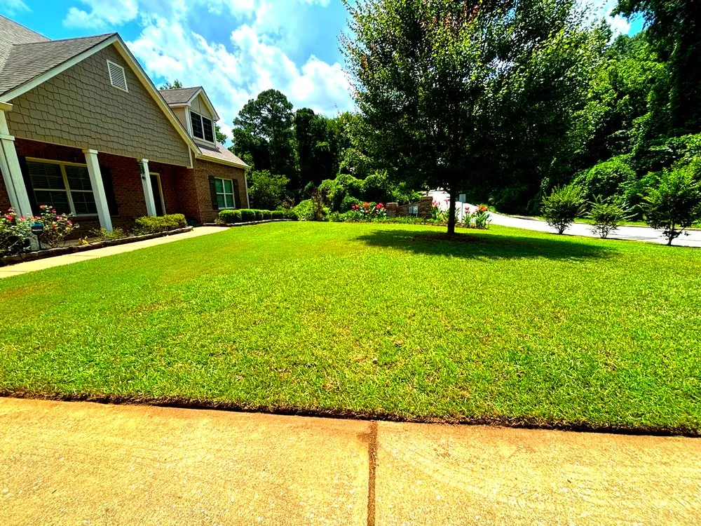 Reliable landscape installation experts serving Tuscaloosa, AL - Petra Lawncare and Services