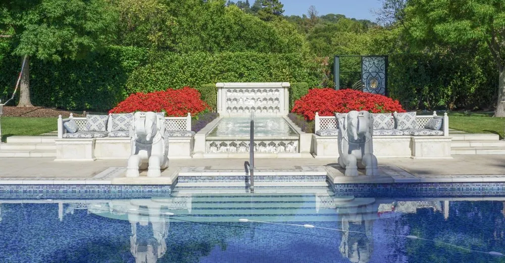 Expert lawn care service near you across Menlo Park, CA - Petrus Landscaping