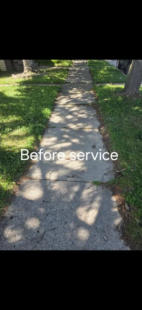 Local lawn mowing service in Greenfield, WI - Pettibone Services