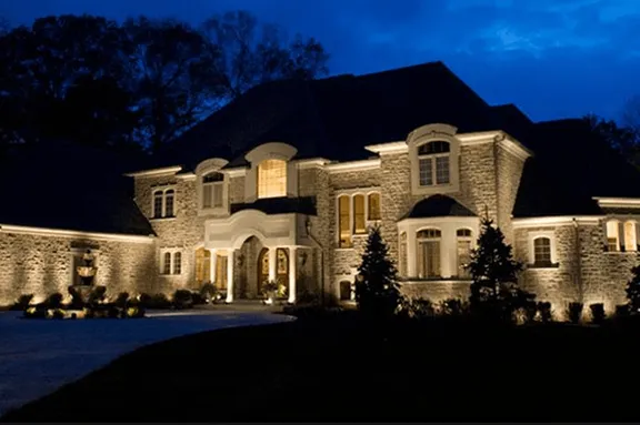 Top-rated landscape design in Memphis, TN by Pettit's Lawnscapes