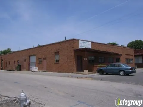 Expert yard maintenance near you in Memphis, TN by Pettit's Lawnscapes