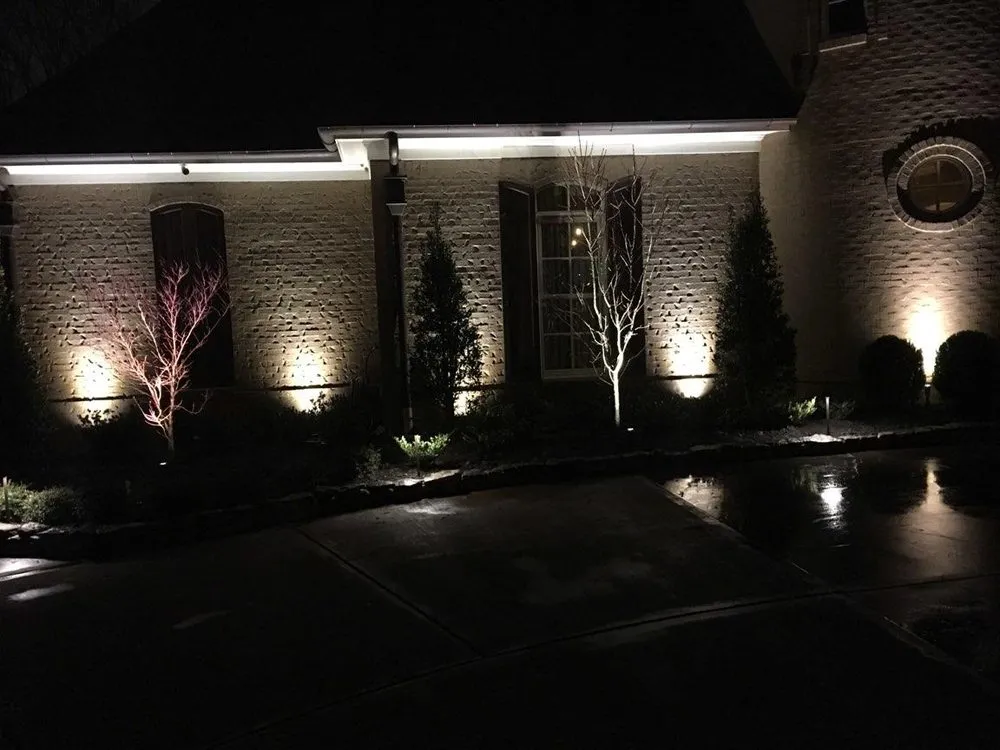 Reliable landscaping services experts serving Memphis, TN - Pettit's Lawnscapes