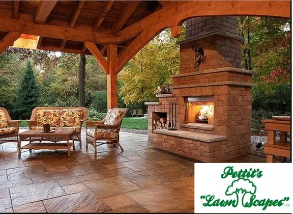 Professional landscape design experts serving Memphis, TN - Pettit's Lawnscapes