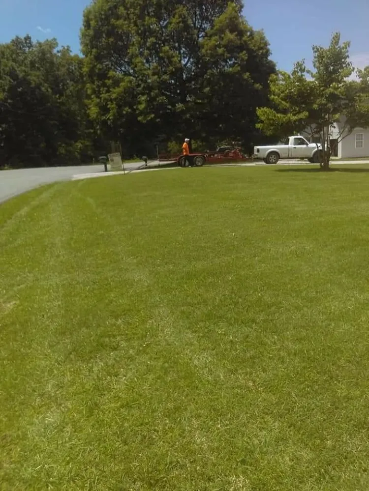 Custom outdoor landscaping experts serving Charlotte, TN - Petty & Sons Outdoor Services