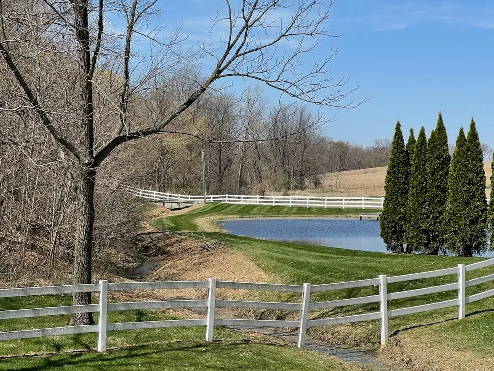 Professional lawn care service near you in Abingdon, IL by Petty Crew