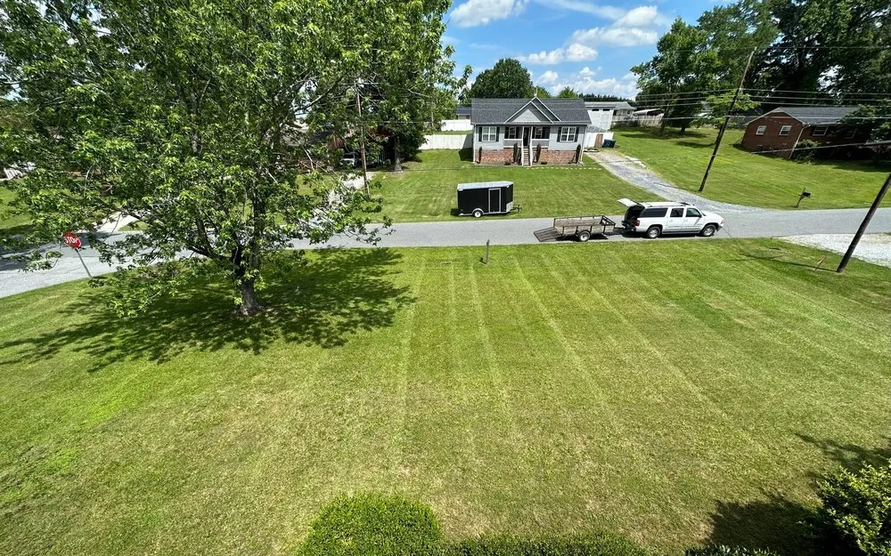 Professional lawn mowing service experts serving Thomasville, NC - Petty Landscaping