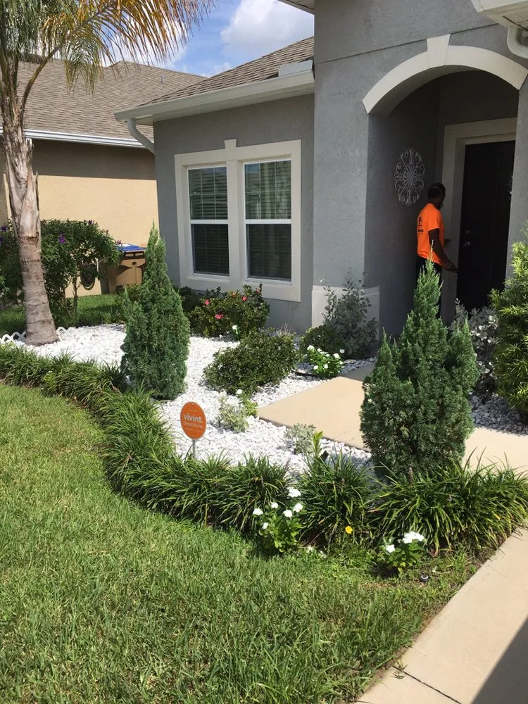 Top-rated lawn mowing service in Auburndale, FL - PF Lawn Service & Handyman