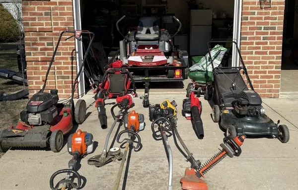 P&F Lawn Services Logo