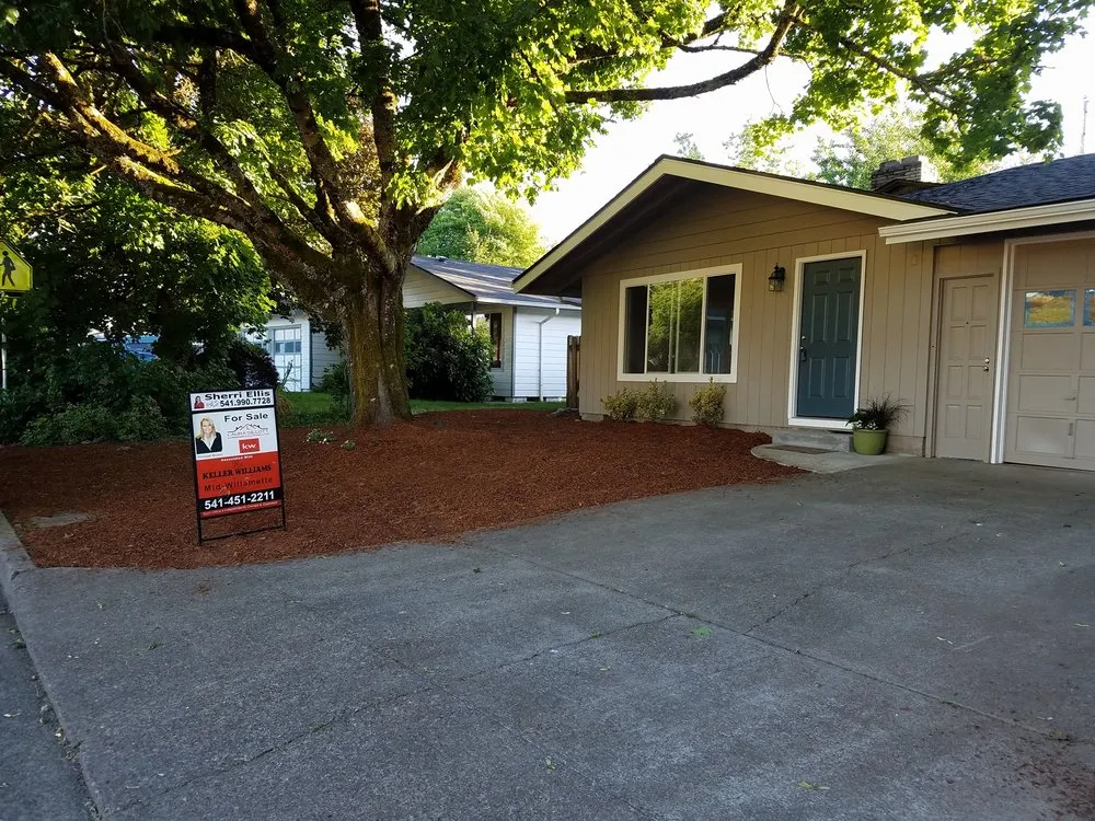 Local residential landscaping for year-round maintenance in Lebanon, OR by Pfits Services