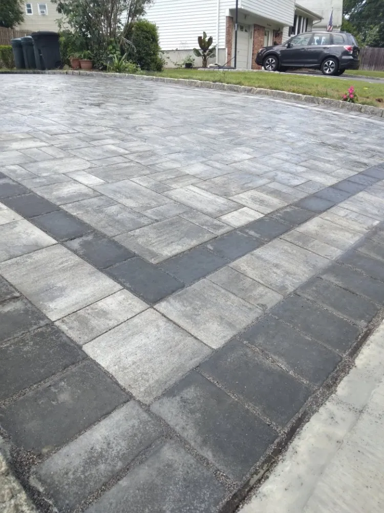 Top-rated garden landscaping in Teaneck, NJ by PG Concrete Pavers