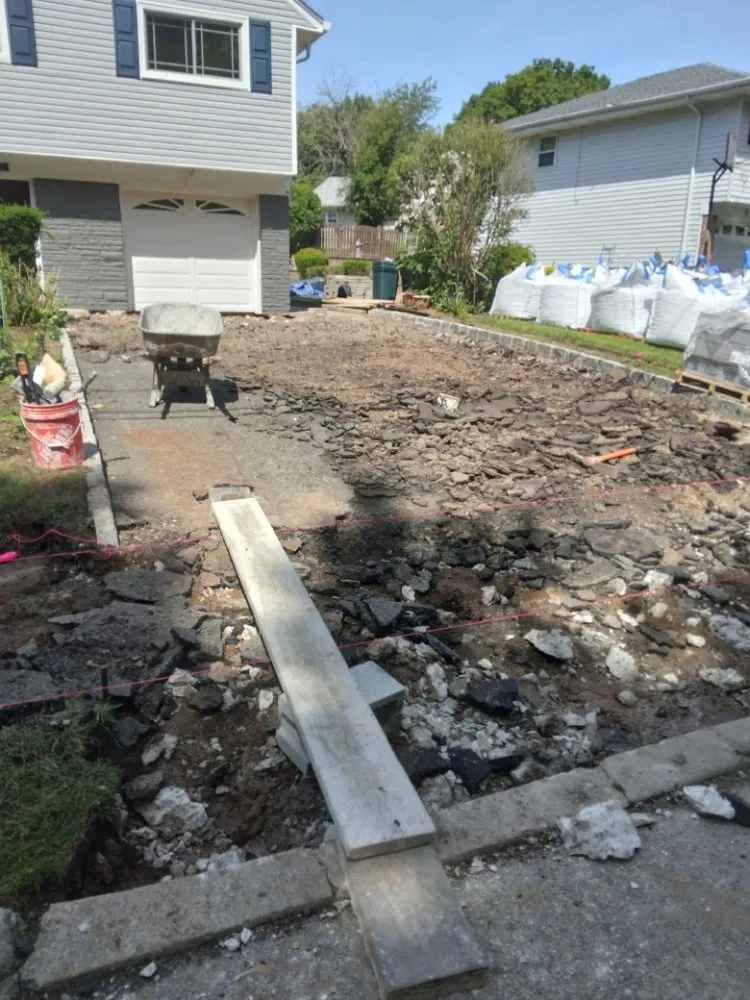 Custom yard maintenance experts serving Teaneck, NJ - PG Concrete Pavers