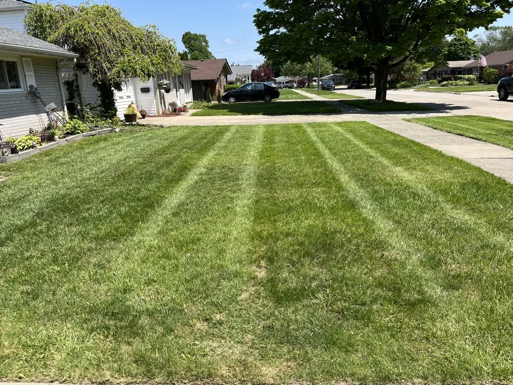 Expert outdoor landscaping experts serving Lincoln Park, MI - P&G Landscape and Snow Removal