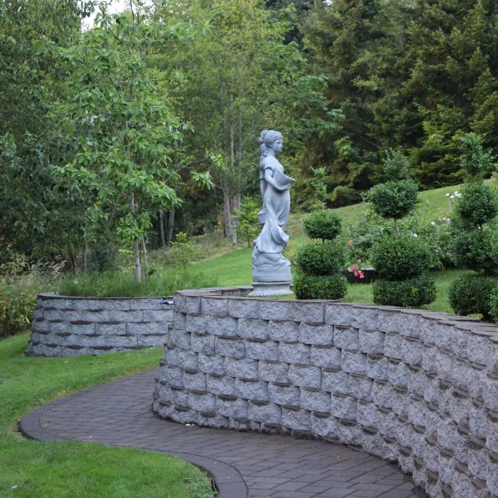Custom residential landscaping in Kelso, WA - P&G Landscaping and Hardscaping