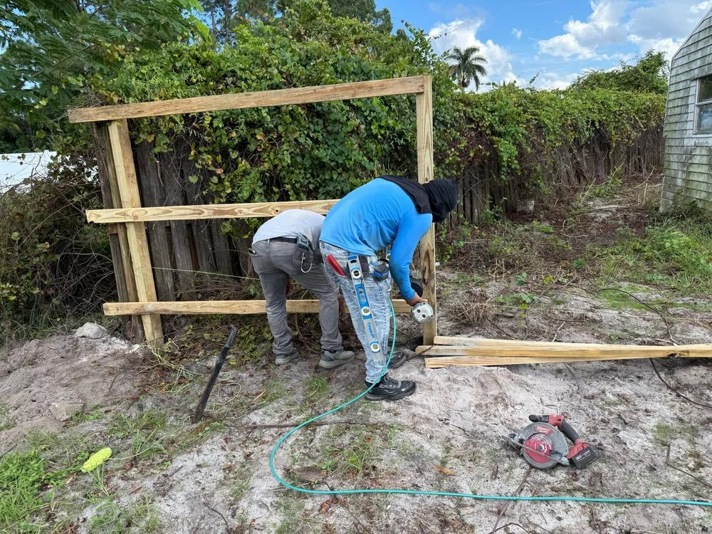 Custom yard maintenance experts serving Port St. Lucie, FL - Pg Service