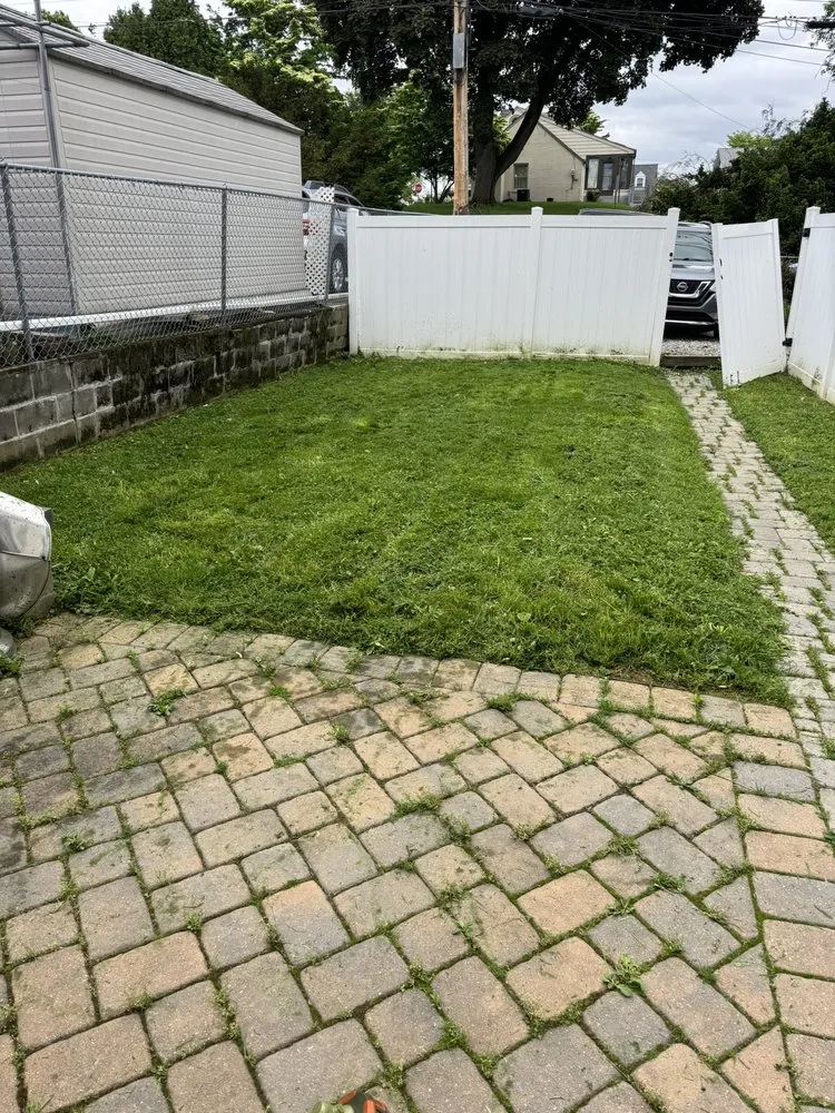 Reliable lawn care service experts serving Allentown, PA - P&H Lawn Care