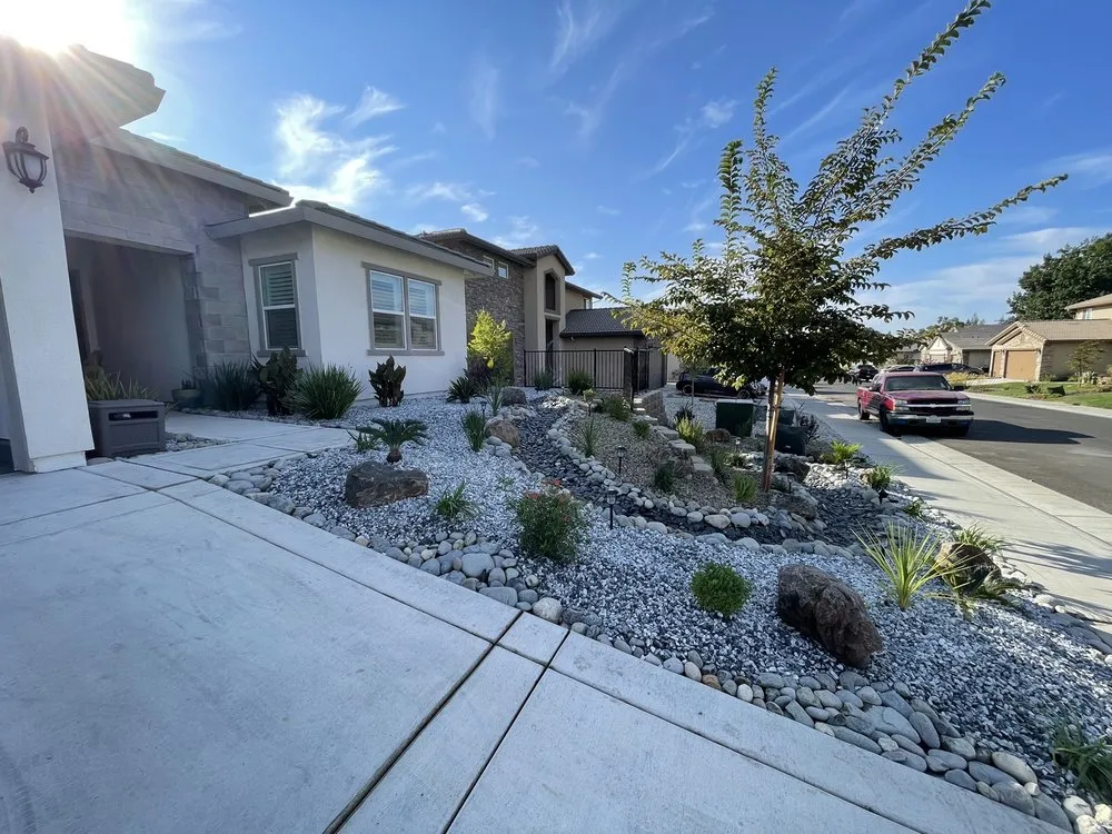 Local yard cleanup service experts serving Elk Grove, CA - Phan's Landscaping