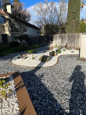 Phan’s Landscaping Logo