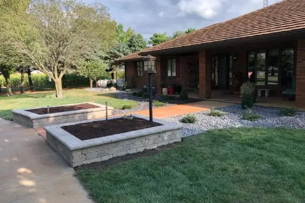 Custom lawn mowing service in Fairbury, IL - Pheasant Ridge Landscaping