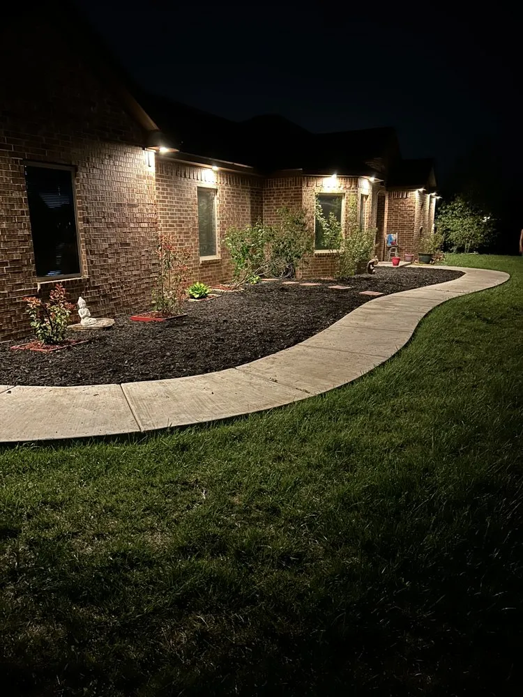 Local landscaping services experts serving Canyon, TX - Phelps Fence and landscape