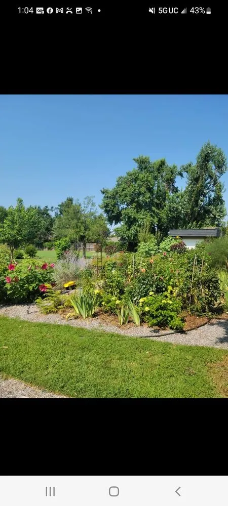 Professional garden landscaping in Edmond, OK by Phenomenal Lawns and Gardens