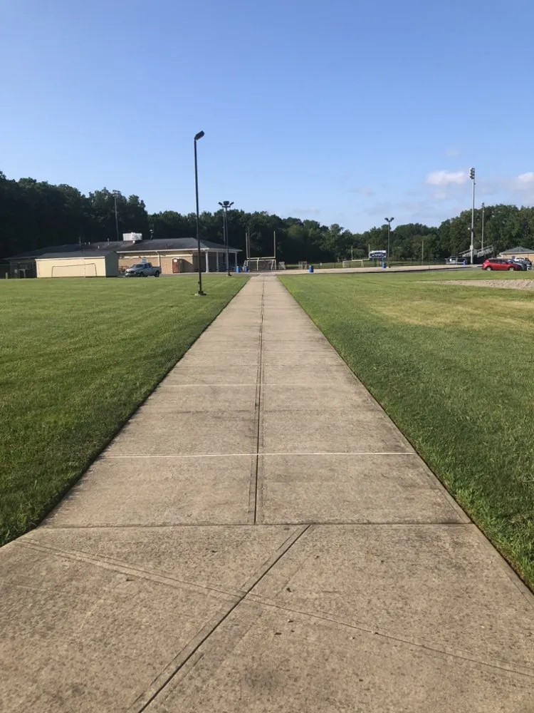 Reliable lawn care service in Statesville, NC by Phiffer Enterprise