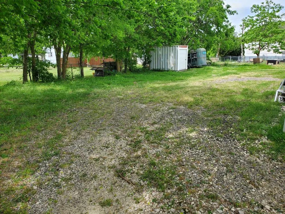 Top-rated outdoor landscaping in Commerce, TX - Philippians 4:13 Lawn Care