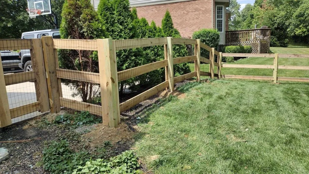 Top-rated outdoor landscaping in Covington, KY - Phillip's Fencing