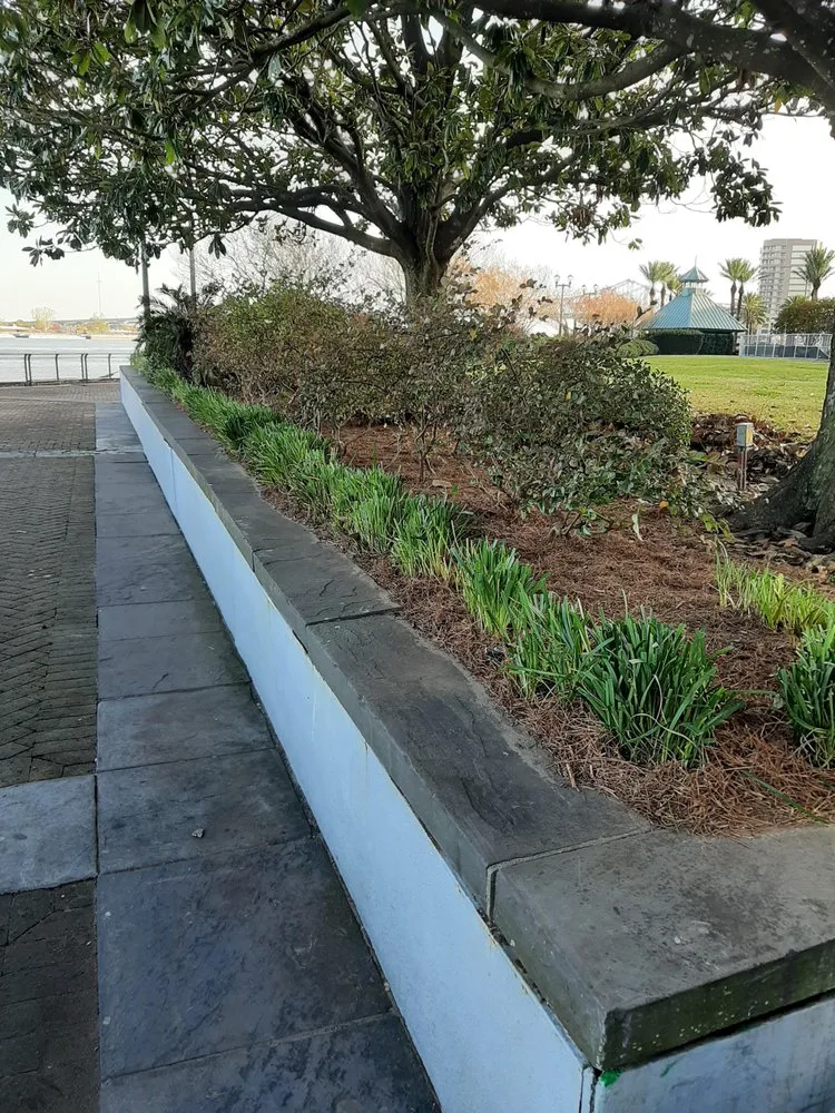 Custom landscape design experts serving Hammond, LA - Phillips Landscaping