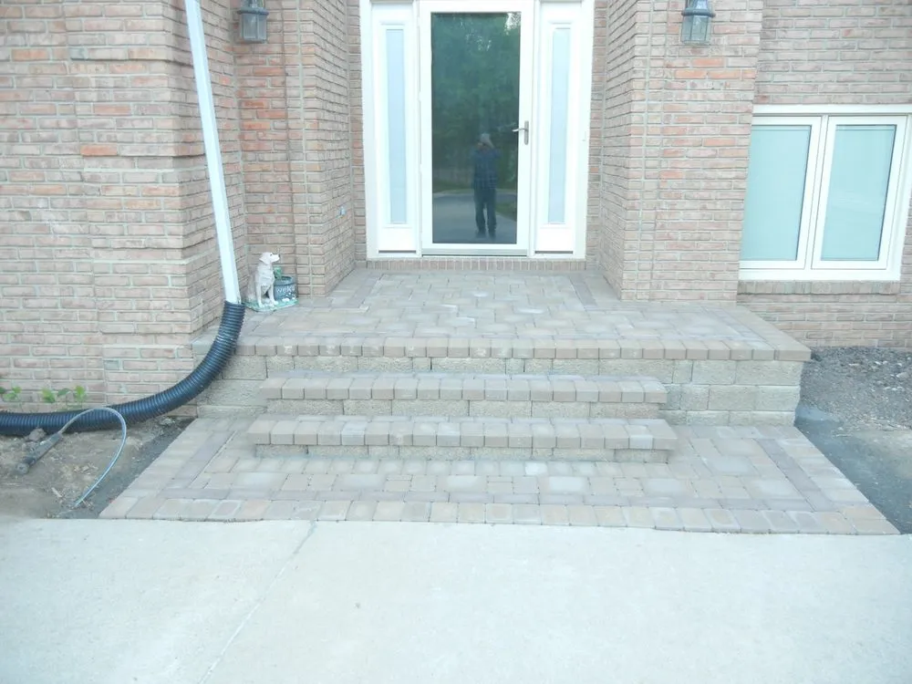 Professional garden landscaping in Westland, MI - Phillips Landscaping