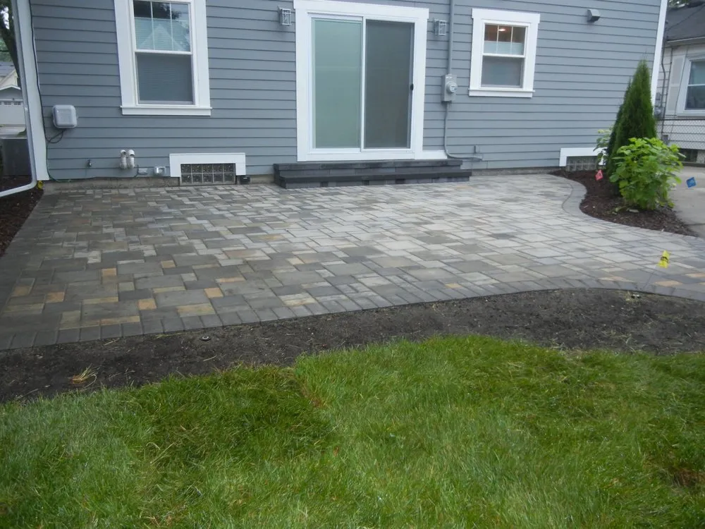 Top-rated yard cleanup service for residential properties in Westland, MI by Phillips Landscaping