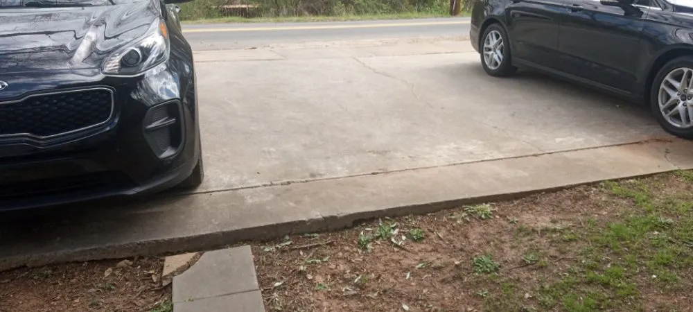 Affordable yard maintenance in Mount Airy, GA - Phillips Outdoor Services