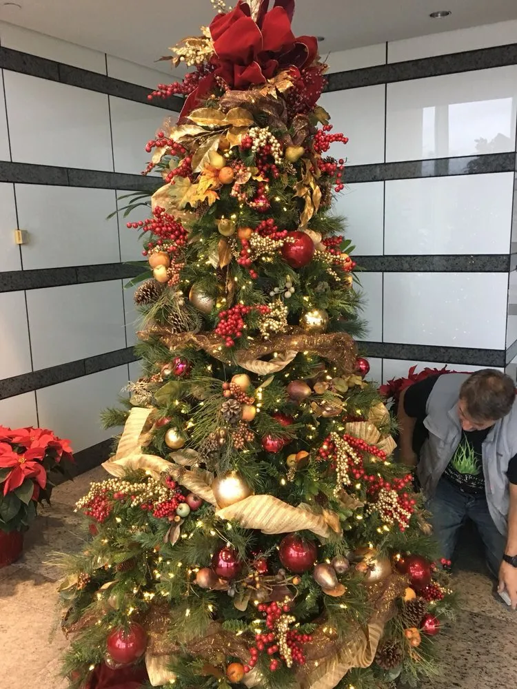 Custom landscaping services in Hicksville, NY - Phillips Silk Flowers