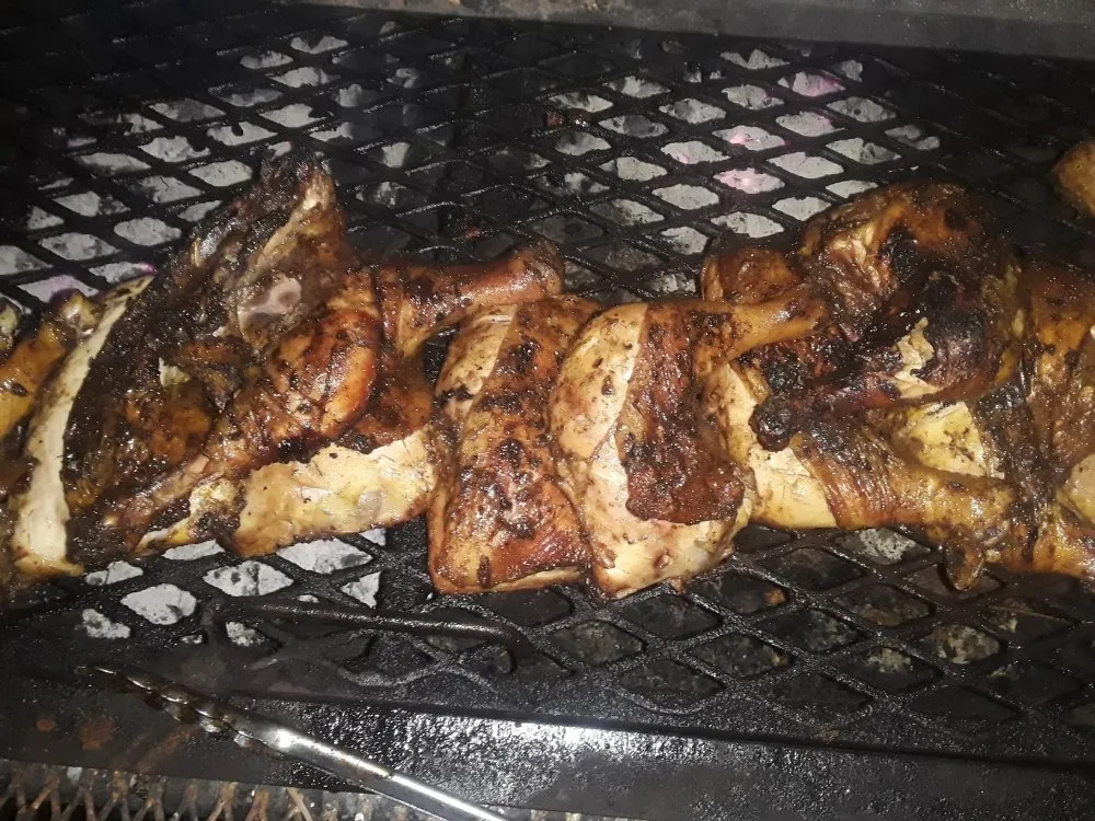 Affordable yard maintenance for beautiful yards across Tupelo, MS - Phillys Steak