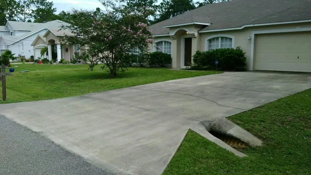Reliable lawn mowing service for beautiful yards across Palm Coast, FL - Phil's Handyman Services