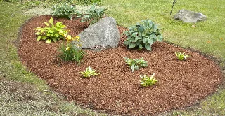 Expert yard maintenance experts serving Oxford, CT - Phil's Landscaping