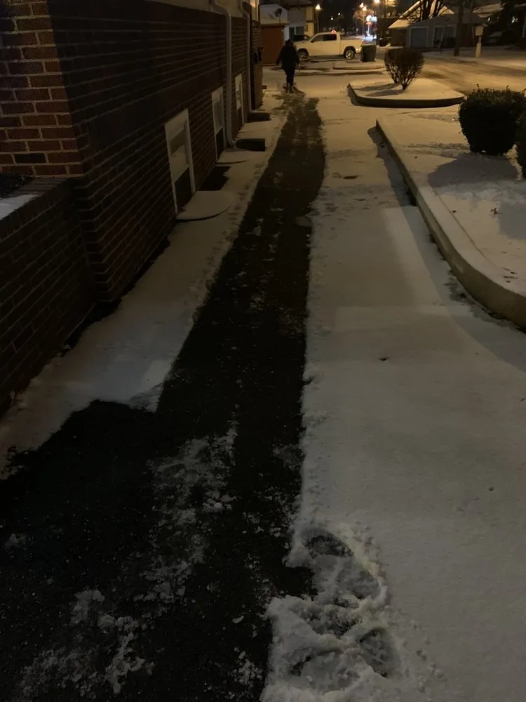 Trusted garden landscaping experts serving Muncie, IN - Phil's Lawn Service