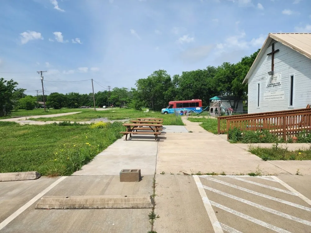 Top-rated landscape installation for homes in Alvarado, TX by Phil's Mowing