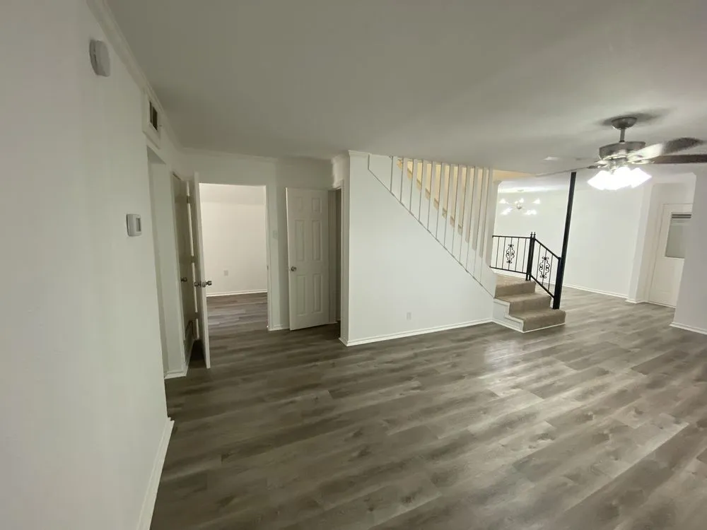 Local lawn mowing service experts serving Lewisville, TX - Phoenix Contracting Agency