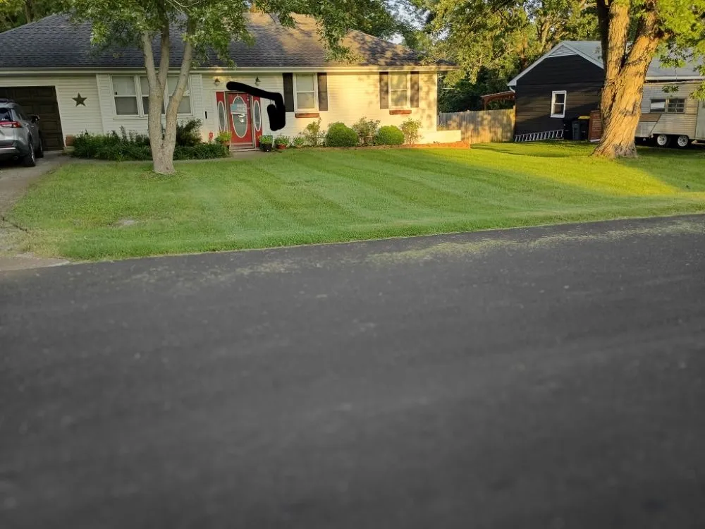 Trusted landscaping services experts serving Independence, MO - Phoenix Lawn Care